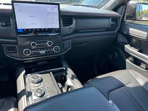 Certified 2022 Ford Expedition Limited AWD/4WD image 21