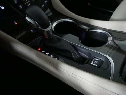 Used 2019 Buick Envision Premium AWD/4WD image 28