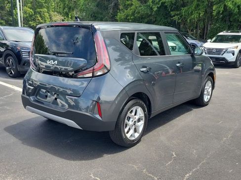 Used 2025 Kia Soul LX w/ LX Technology Package FWD image 5