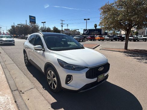 Used 2023 Ford Escape Platinum w/ Class II Trailer Tow Package image 6