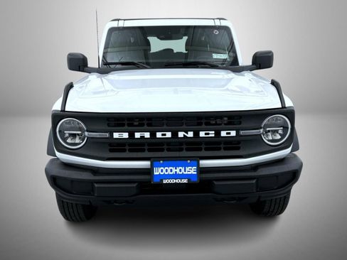 New 2025 Ford Bronco 4-Door image 2