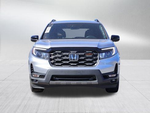 Used 2022 Honda Passport TrailSport image 2