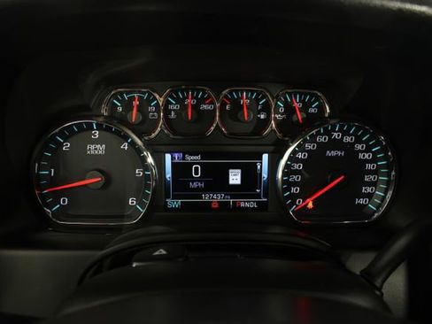 Used 2017 GMC Yukon XL SLT w/ Enhanced Security Package image 13