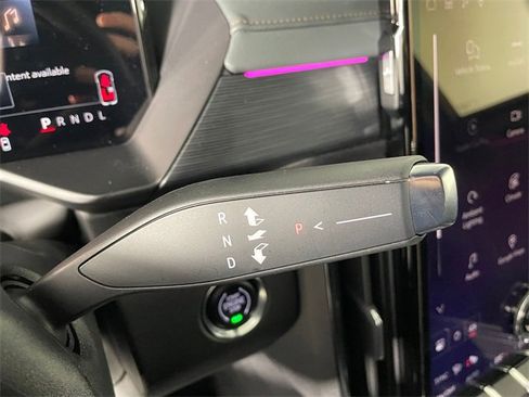 Used 2026 GMC Acadia AT4 w/ LPO, All-Weather Package image 10