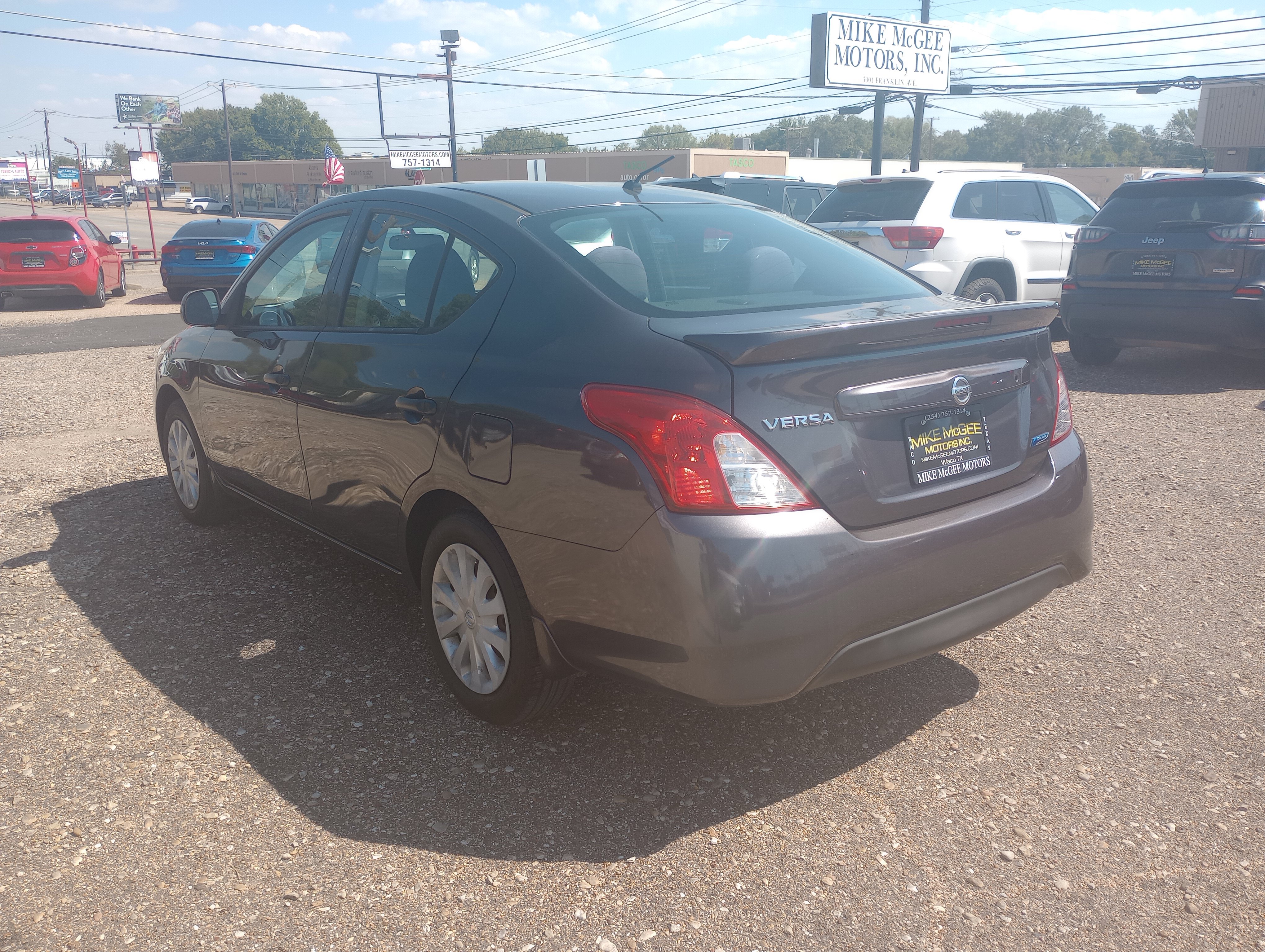 Used 2015 Nissan Versa S Plus FWD image 5