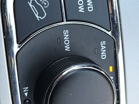 Used 2018 Jeep Grand Cherokee Overland image 20