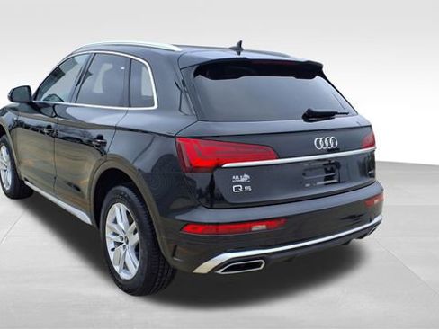 Used 2024 Audi Q5 2.0T Premium w/ Convenience Package image 6