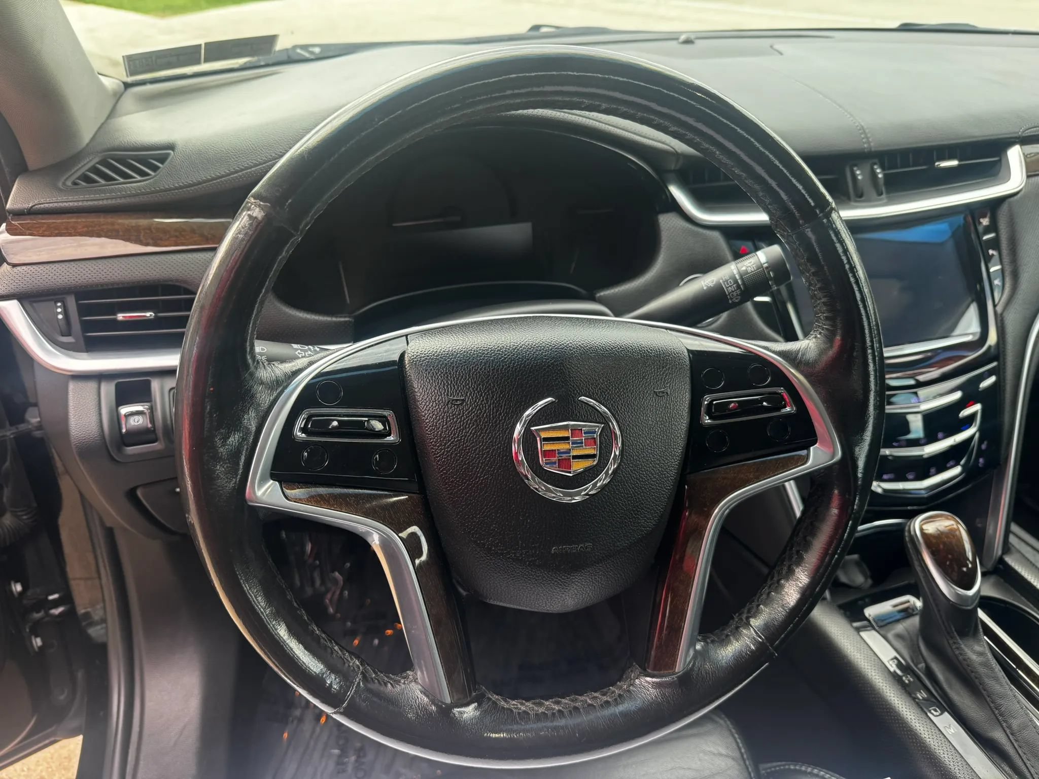 Used 2015 Cadillac XTS Luxury FWD image 9
