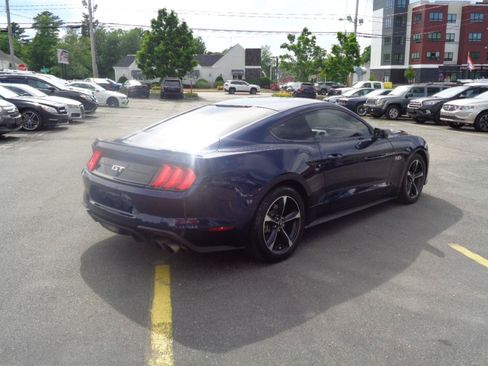 Used 2018 Ford Mustang GT RWD image 12