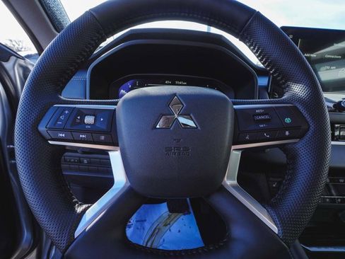 New 2026 Mitsubishi Outlander SE image 26