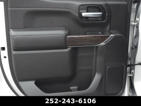 Used 2020 GMC Sierra 1500 SLT w/ SLT Premium Plus Package AWD/4WD image 31
