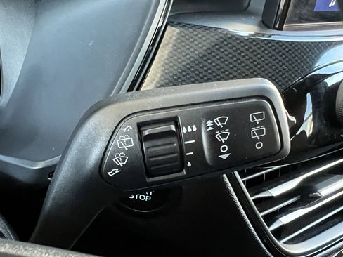 Used 2023 Ford Escape ST-Line image 30