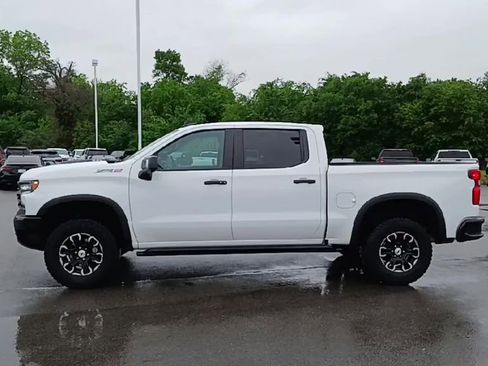 Used 2022 Chevrolet Silverado 1500 ZR2 w/ Technology Package image 5