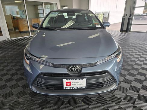Used 2025 Toyota Corolla LE w/ LE Premium Package image 8
