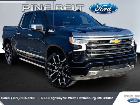 Used 2023 Chevrolet Silverado 1500 High Country w/ High Country Premium Package image 1