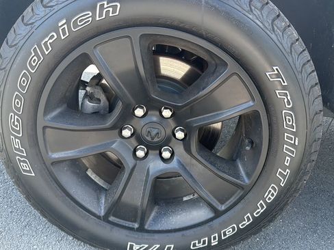 Used 2020 RAM 1500 Big Horn AWD/4WD image 13