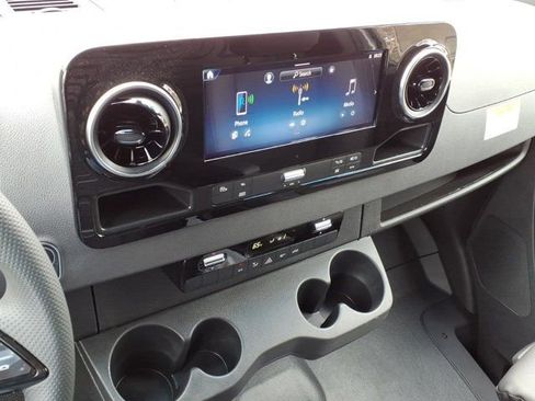 New 2025 Mercedes-Benz Sprinter 2500 image 5