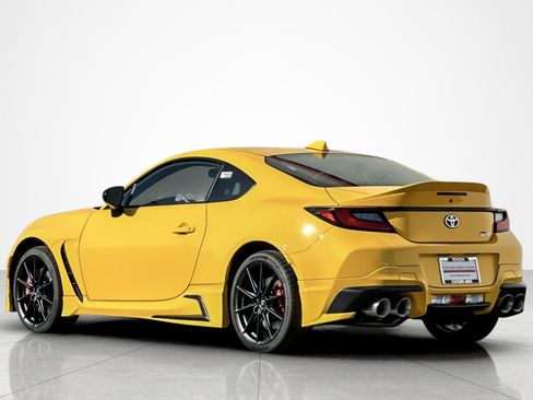 New 2026 Toyota GR86 YUZU Limited image 3