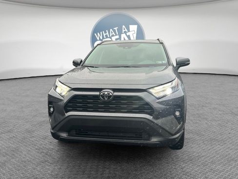 Used 2023 Toyota RAV4 XLE Premium image 8