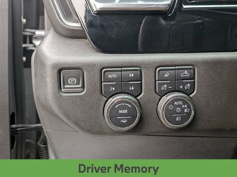 Used 2023 Chevrolet Silverado 1500 High Country w/ Z71 Off-Road Package AWD/4WD image 20