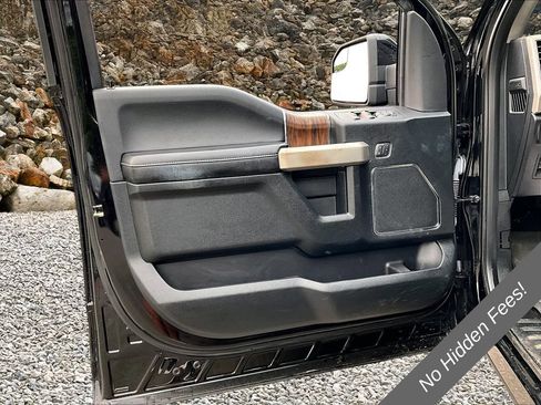 Used 2018 Ford F150 Lariat w/ FX4 Off-Road Package AWD/4WD image 21