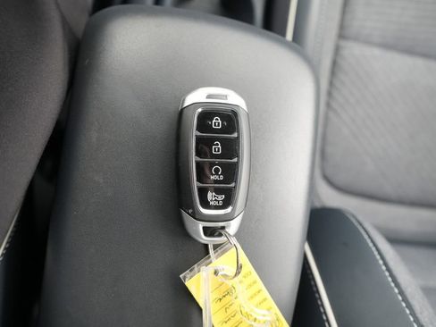 Certified 2023 Hyundai Venue Limited w/ Cargo Package image 36