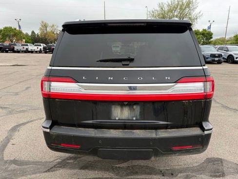 Used 2018 Lincoln Navigator L Reserve w/ Technology Package AWD/4WD image 9