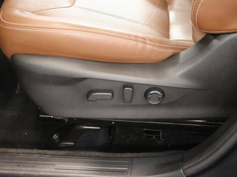 Used 2020 Subaru Forester Touring AWD/4WD image 12