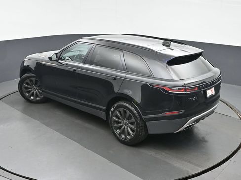 Used 2018 Land Rover Range Rover Velar R-Dynamic SE AWD/4WD image 34