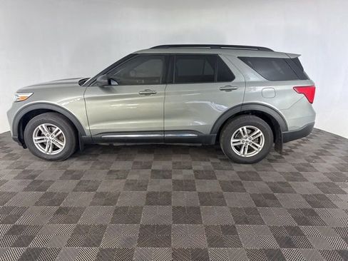 Used 2020 Ford Explorer XLT w/ Equipment Group 202A AWD/4WD image 8
