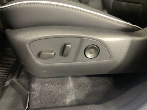New 2026 Buick Enclave Sport Touring w/ Power Package FWD image 29