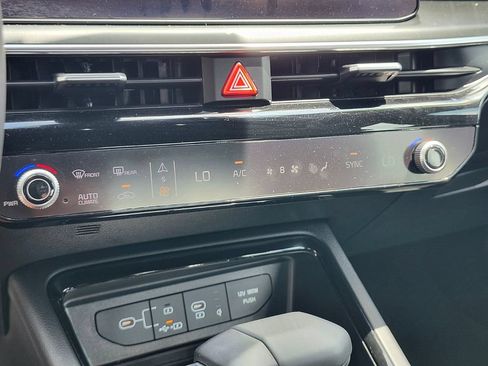 Used 2025 Kia K5 GT FWD image 23