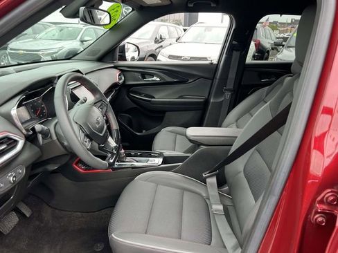 Used 2023 Chevrolet TrailBlazer RS w/ Convenience Package AWD/4WD image 16