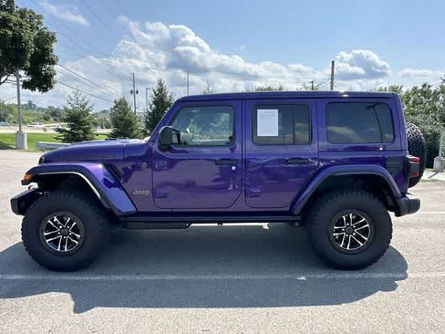Used 2026 Jeep Wrangler Unlimited Rubicon AWD/4WD image 2