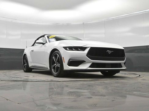 Used 2024 Ford Mustang Premium RWD image 33