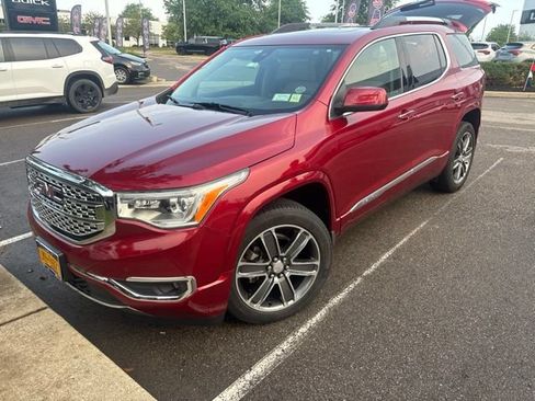 Used 2019 GMC Acadia Denali w/ Technology Package AWD/4WD image 1