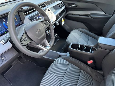 New 2027 Chevrolet Bolt LT w/ Comfort Package FWD image 9