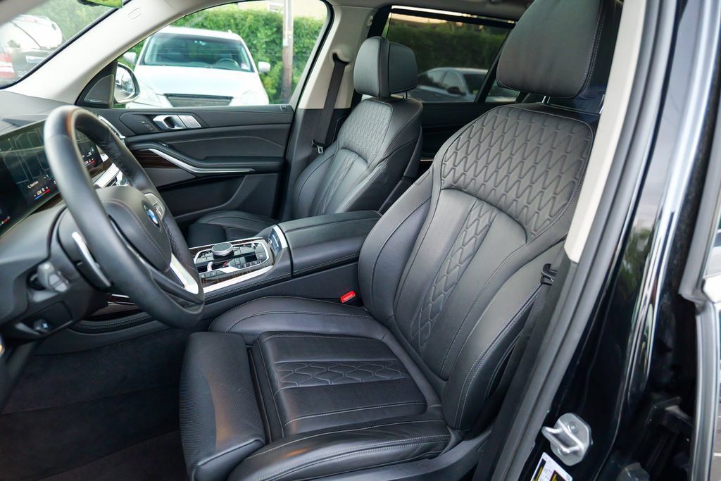 Used 2026 BMW X7 xDrive40i AWD/4WD image 20