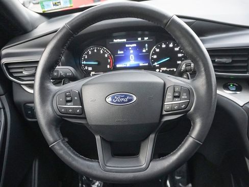 Used 2020 Ford Explorer XLT w/ Equipment Group 202A image 49