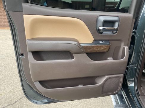 Used 2018 GMC Sierra 2500 Denali w/ Duramax Plus Package image 24