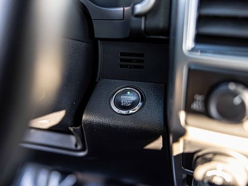 Used 2017 Ford F150 Lariat w/ Equipment Group 502A Luxury image 26