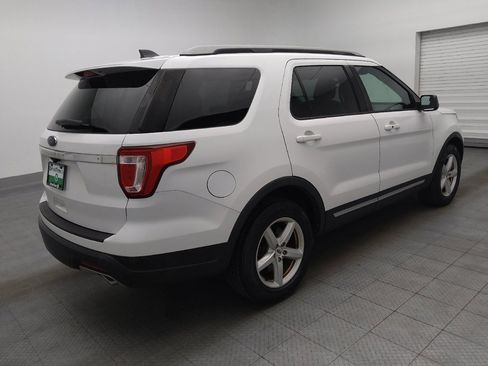 Used 2018 Ford Explorer XLT image 10