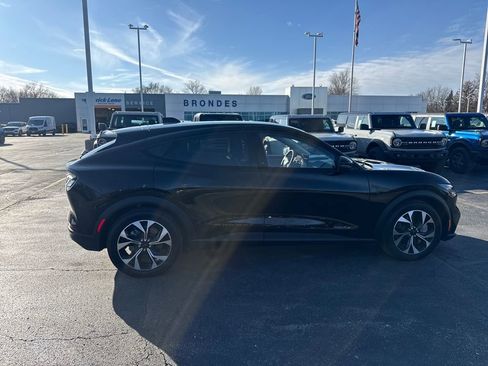 Used 2025 Ford Mustang Mach-E Select w/ Comfort Package Lite image 6