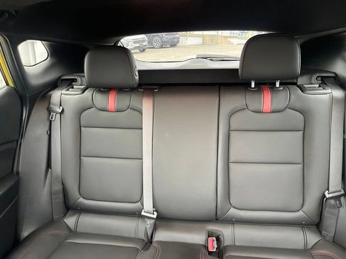 Certified 2024 Chevrolet Trax RS w/ Sunroof Package FWD image 35