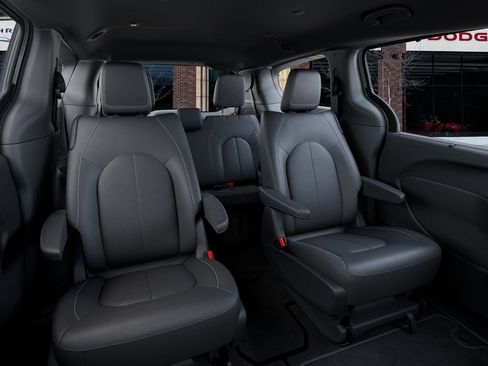 New 2026 Chrysler Pacifica Select FWD image 15