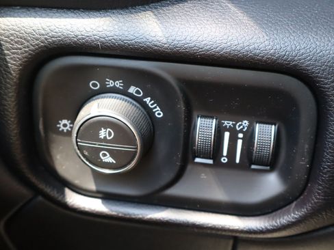 Used 2022 RAM 3500 Laramie AWD/4WD image 21