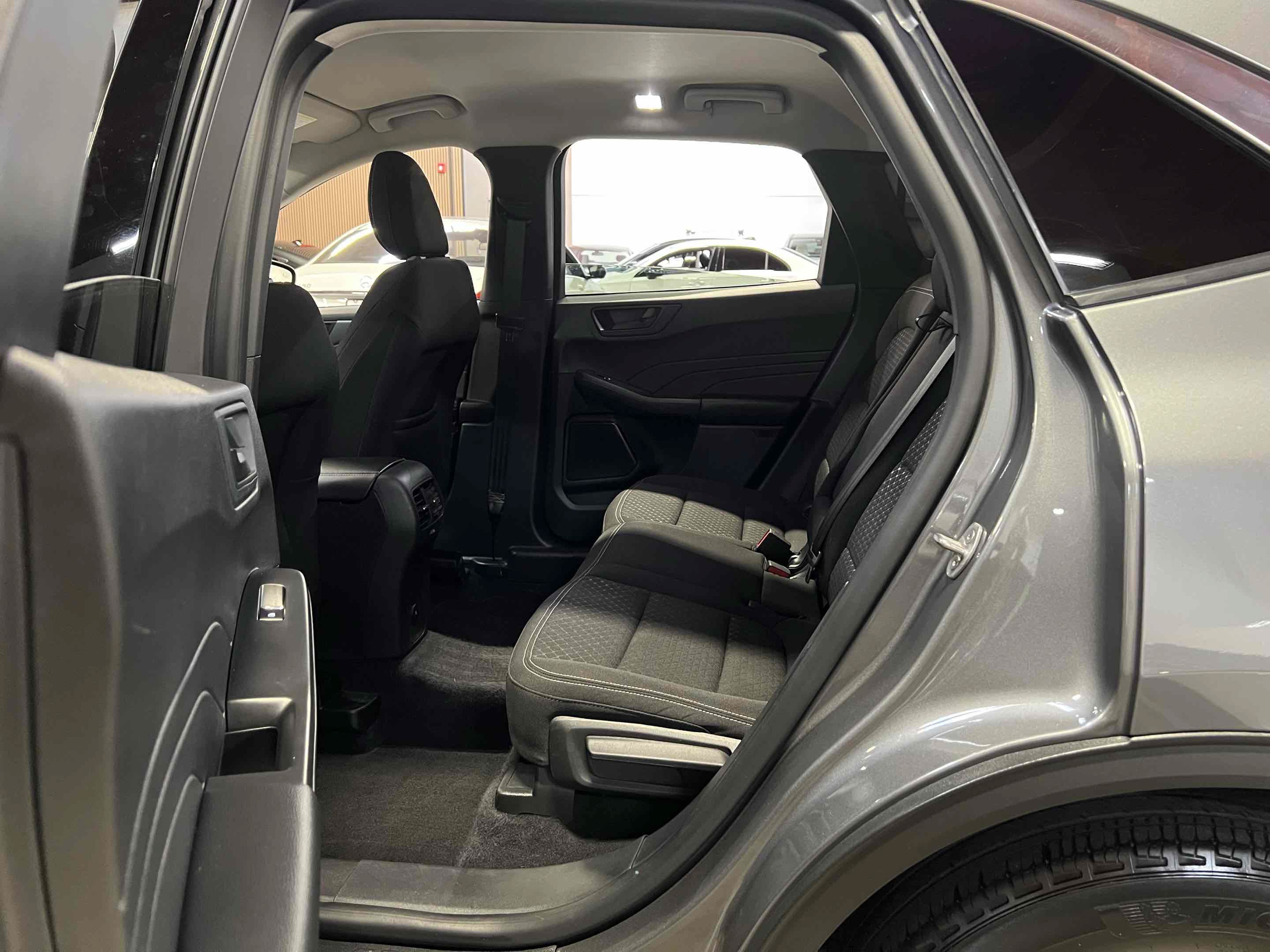 Used 2023 Ford Escape Active FWD image 5