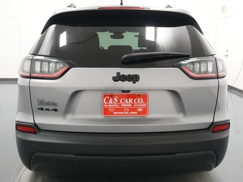 Used 2021 Jeep Cherokee Latitude Plus AWD/4WD image 8