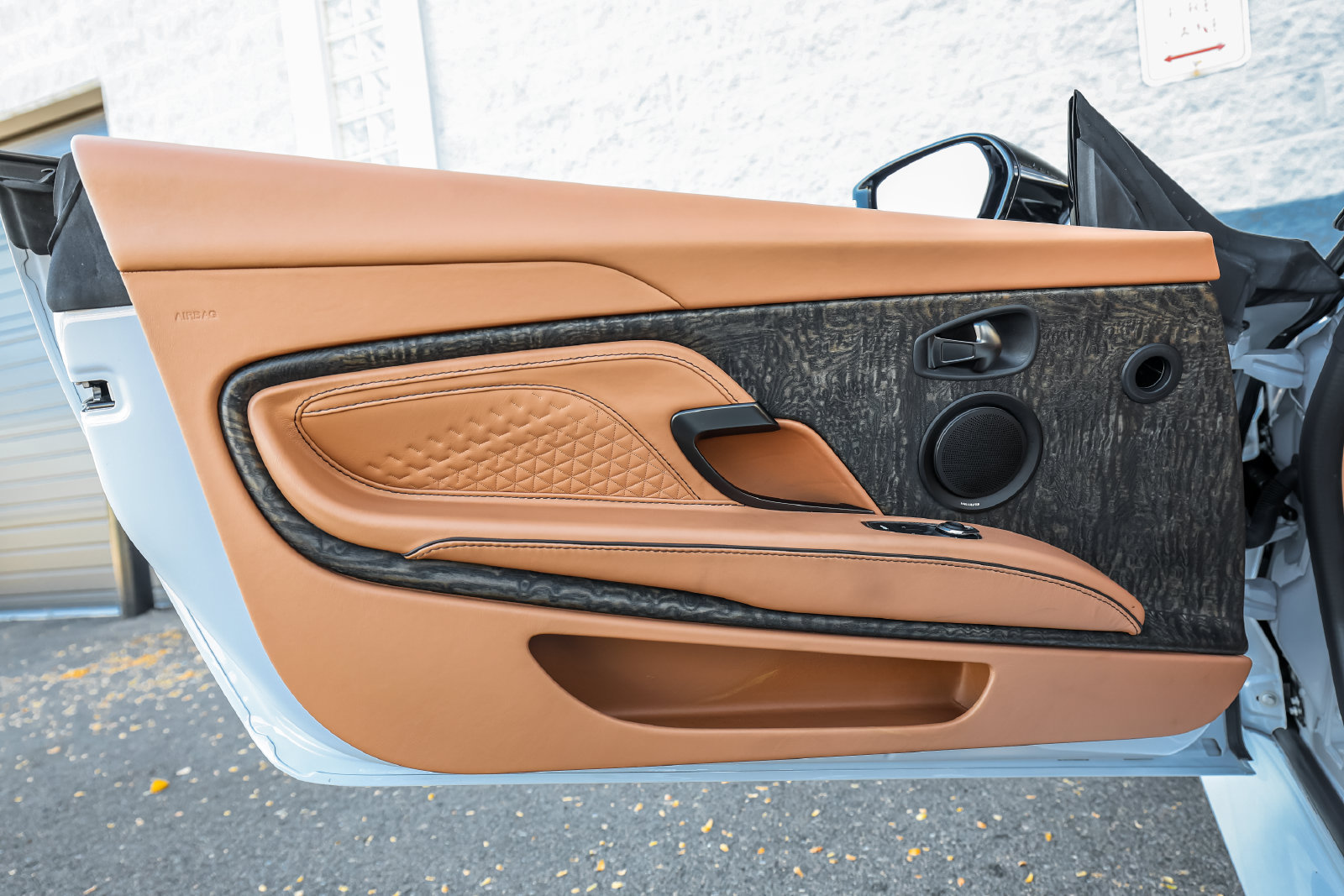 Used 2022 Aston Martin DBS Superleggera Volante RWD image 24