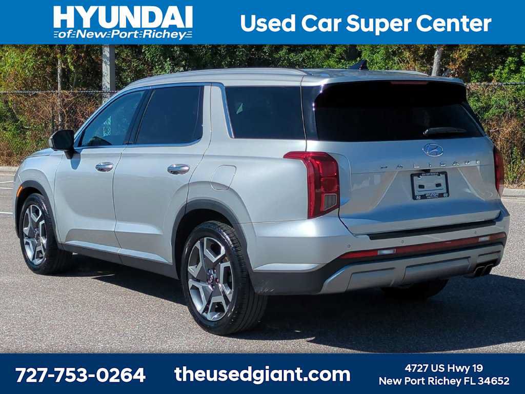 Certified 2024 Hyundai Palisade SEL FWD image 3